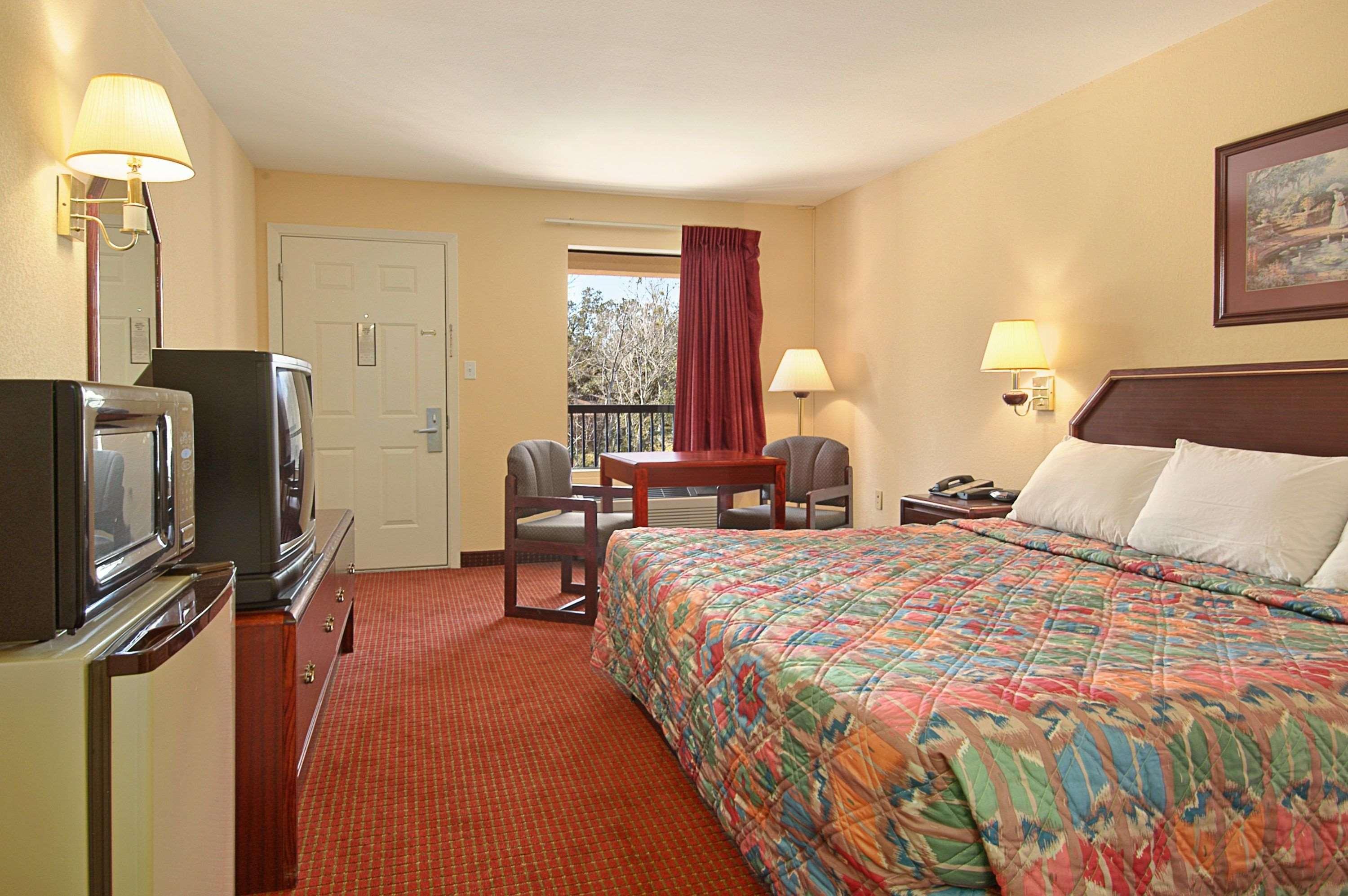 Days Inn By Wyndham Ocean Springs Eksteriør billede